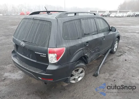 2013 Subaru Forester 2.5X из США, поврежденный, VIN JF2SHABC4DH445686